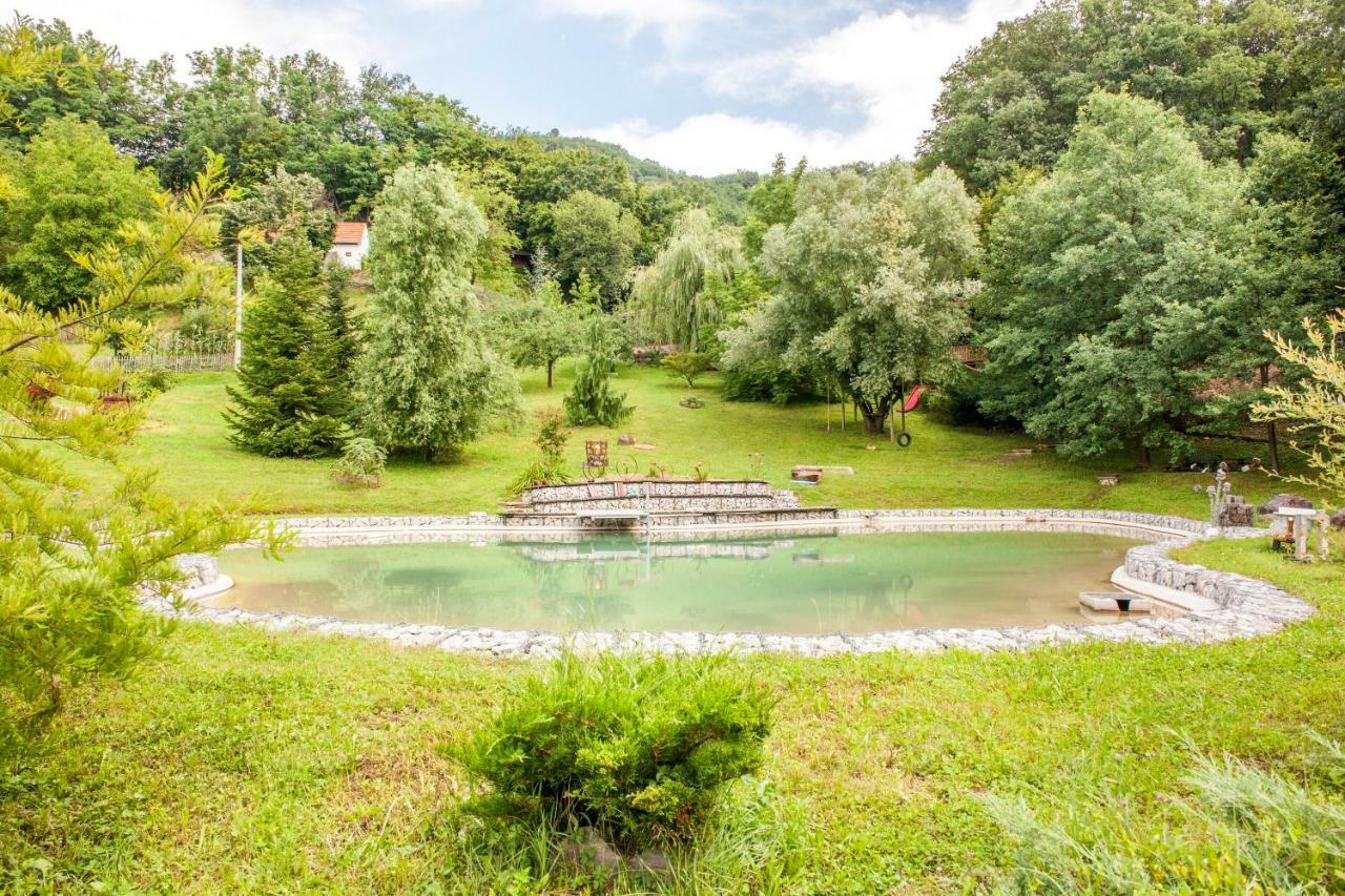 Country House With A Pool In Medvednica Nature Park ซาเกร็บ ภายนอก รูปภาพ